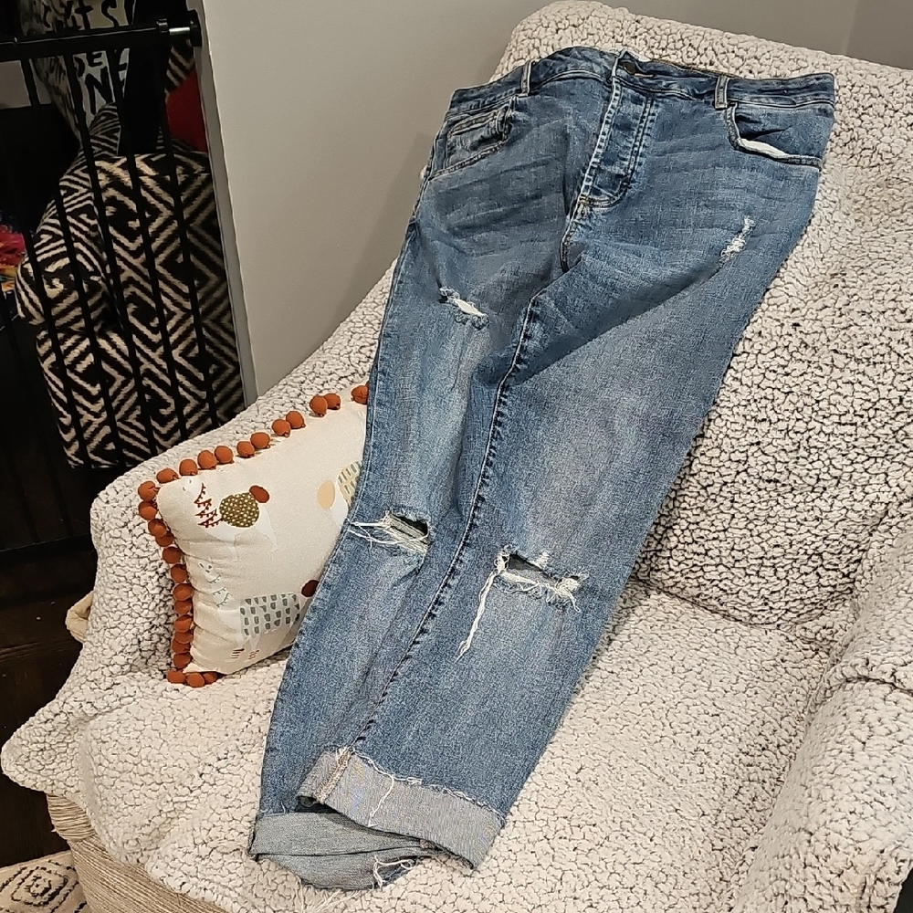 Oliver Logan - The Crosby Boyfriend, Distressed Blue Denim Jeans